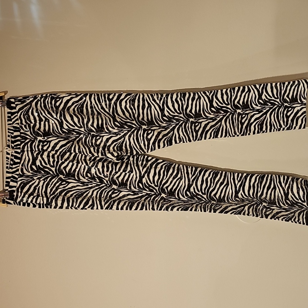 Pea In A Pod Zebra Print Seqin Maternity Pants - Size Small